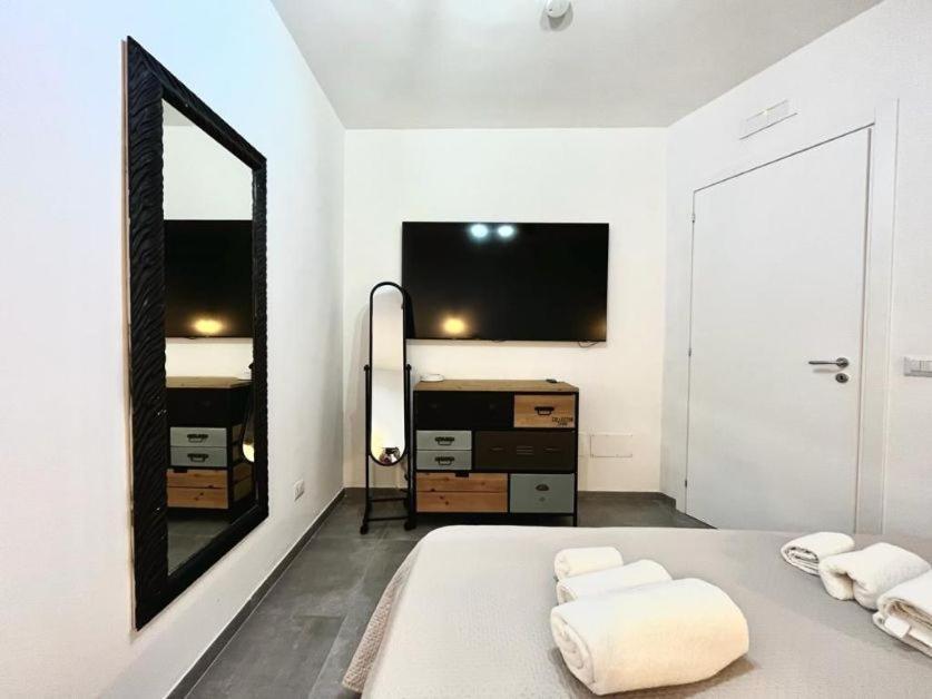 La Delizia Apartment Bari Bagian luar foto