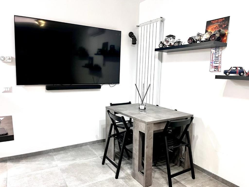 La Delizia Apartment Bari Bagian luar foto
